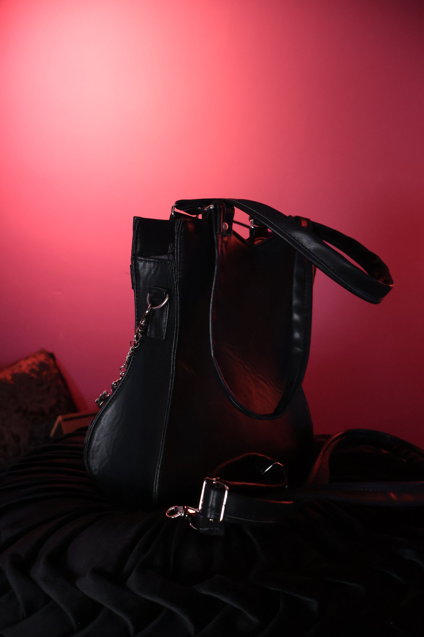 Infernal Sigil | Bolsa de Mano Tipo Corset con Hebillas